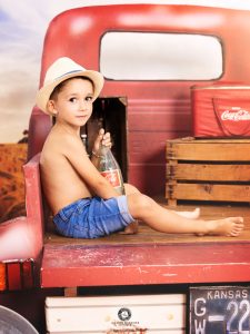 sesión de fotos de verano camioneta peques niños bebe y familia en murcia