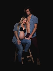 Sesión de fotos embarazo premama de estudio en Murcia