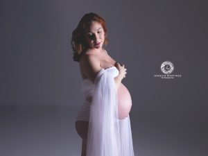 reportaje de fotos de embarazada premama en estudio en murcia